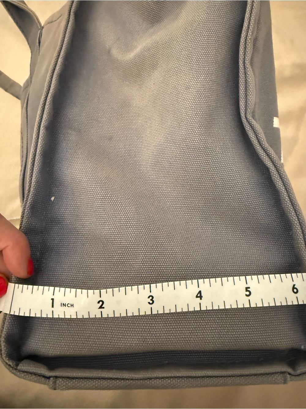 Marc Jacobs The Tote Bag Canvas Tote in faded light blue - Picture 5 of 16